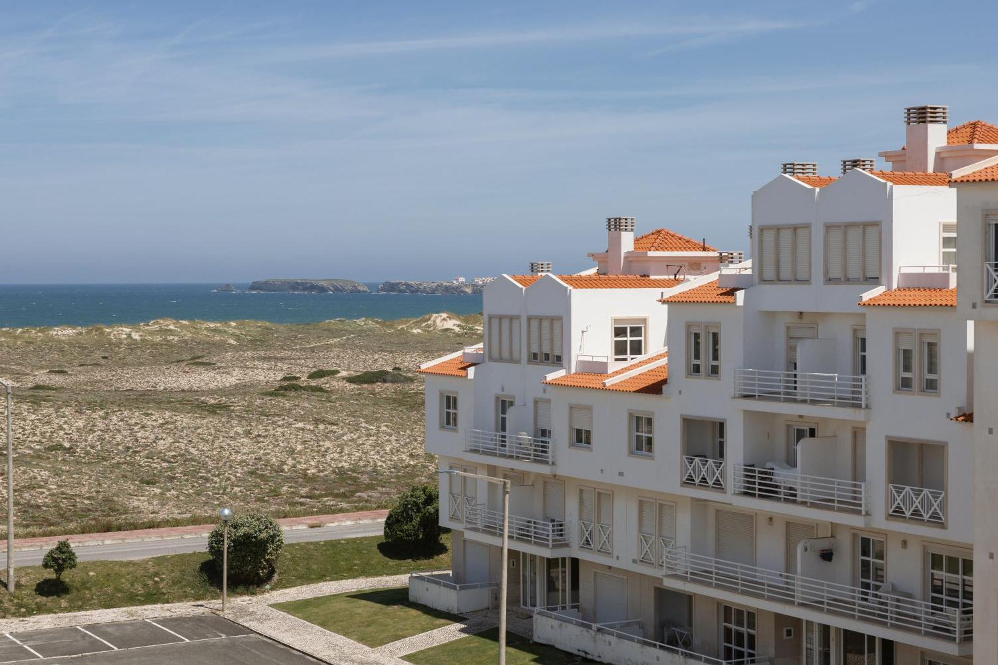 Baleal Beachfront Duplex بينيش المظهر الخارجي الصورة